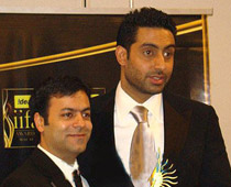 Abhishek Bachchan won the Best Comic Actor award 